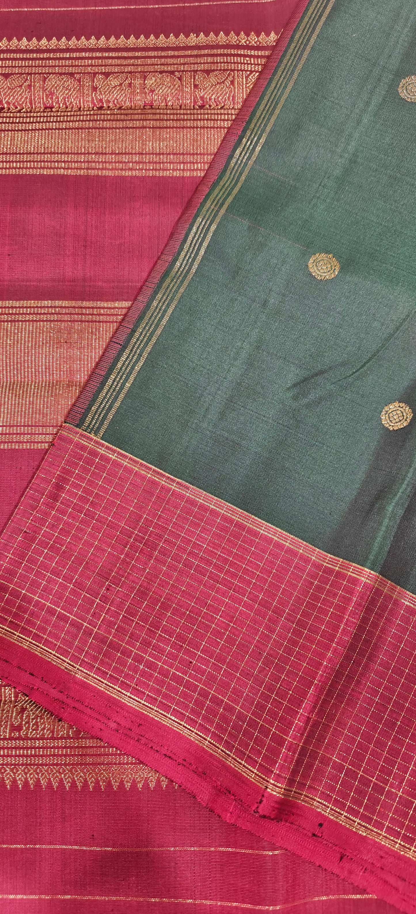 Bottle Green and Maroon Kanjivaram Saree | 3-gram Zari.