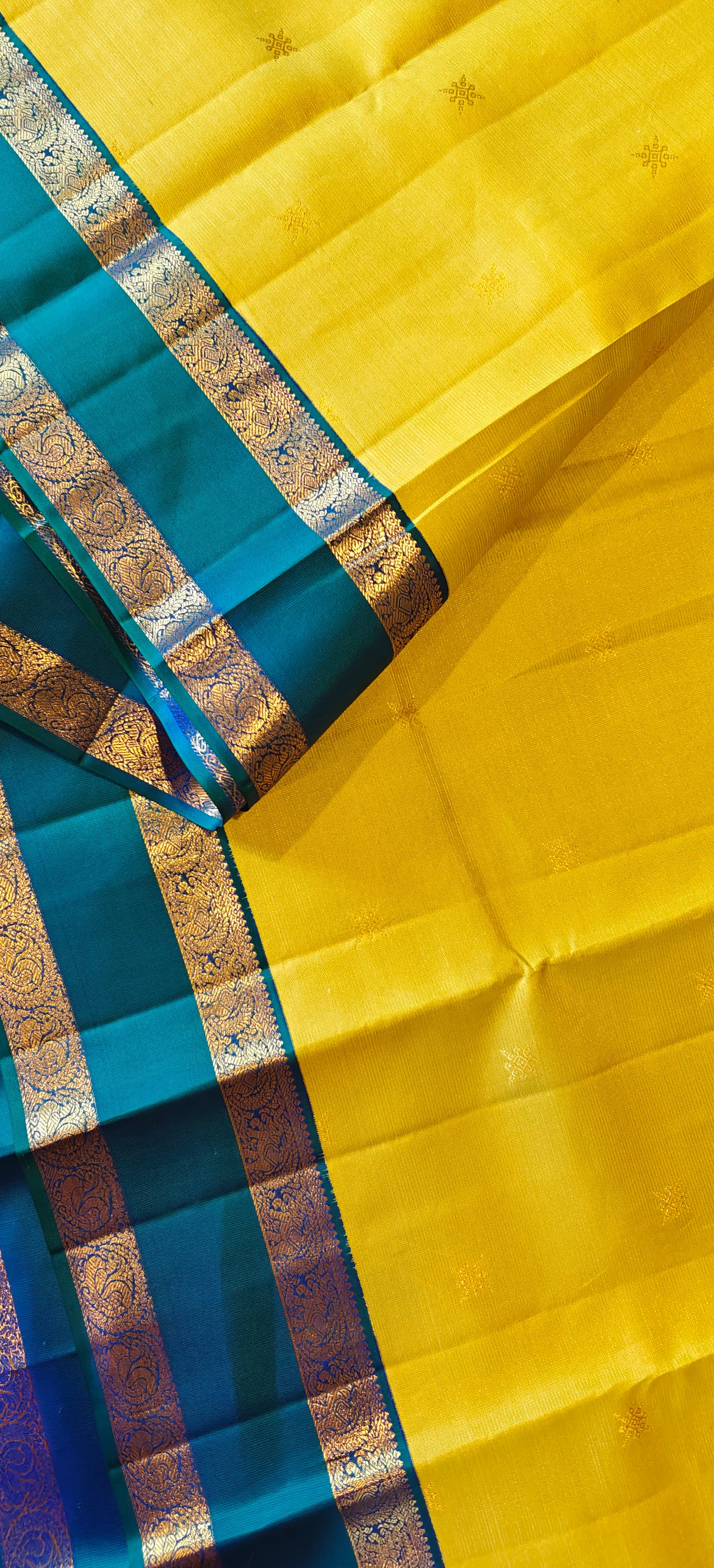 Lime Green with Peacock Blue Vairaoosi-Kanjivaram Silk Saree