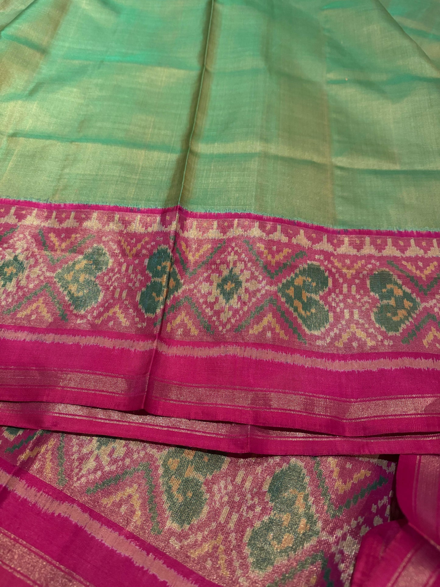 Parrot green and Pink- Patola Ikkat Silk Saree