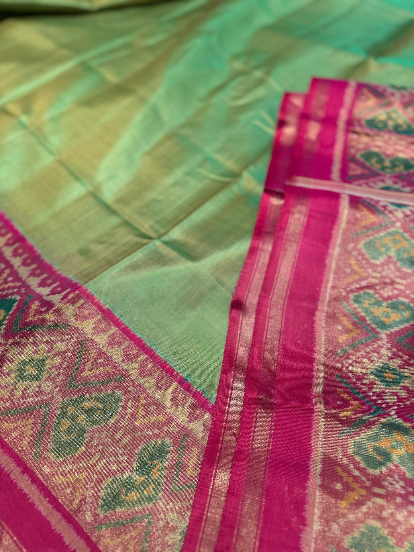 Parrot green and Pink- Patola Ikkat Silk Saree