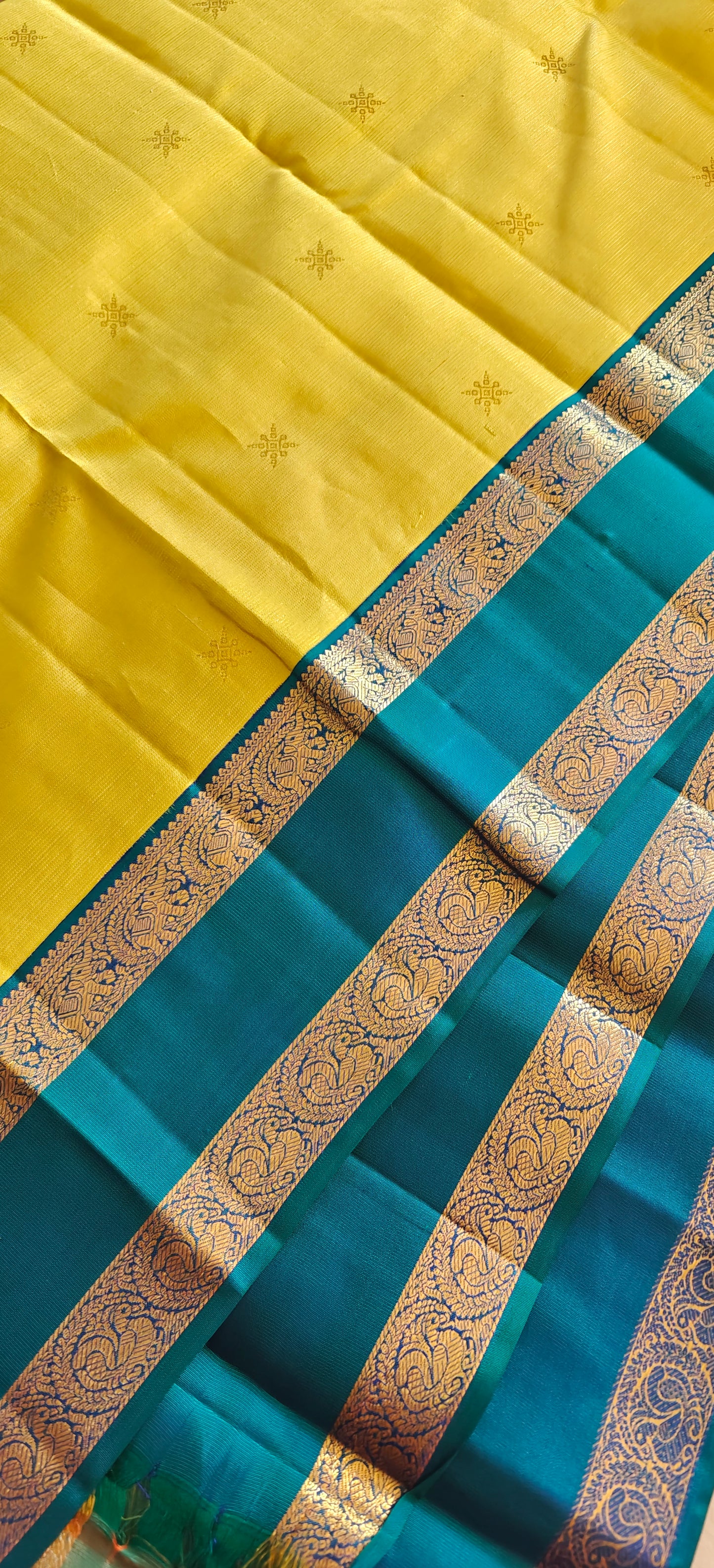 Lime Green with Peacock Blue Vairaoosi-Kanjivaram Silk Saree