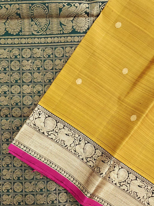 Mehandi Green body and bottle green border -Kanjivaram Silk Saree