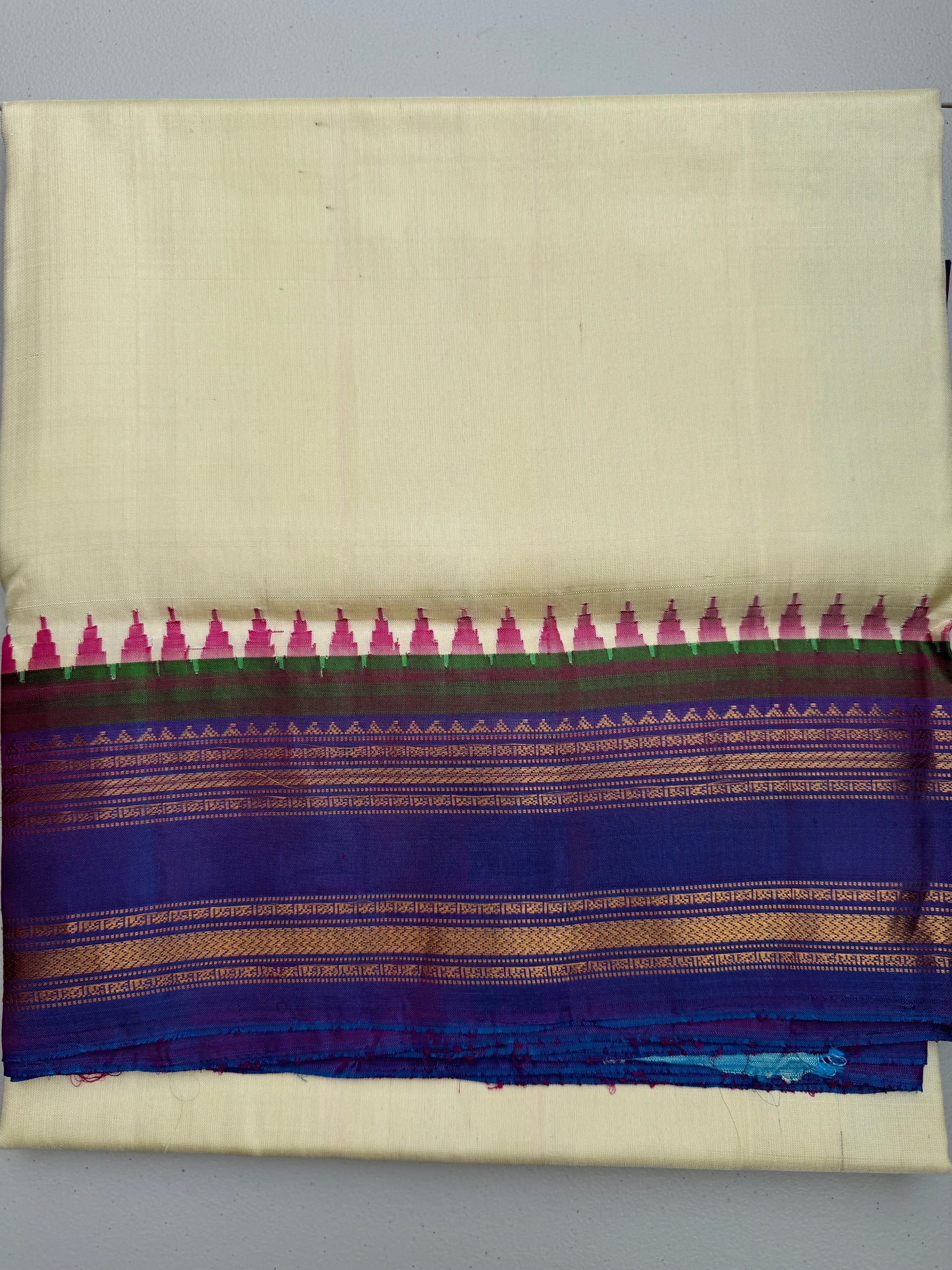 White and Violet Silk Gadwal saree