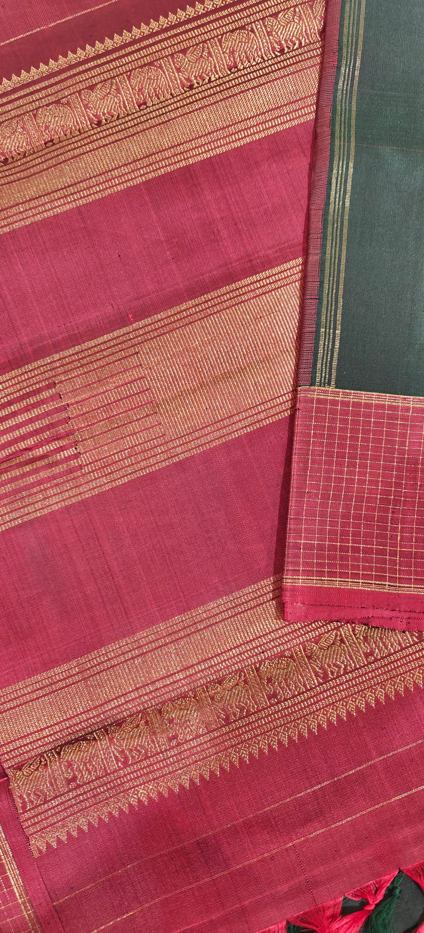 Bottle Green and Maroon Kanjivaram Saree | 3-gram Zari.
