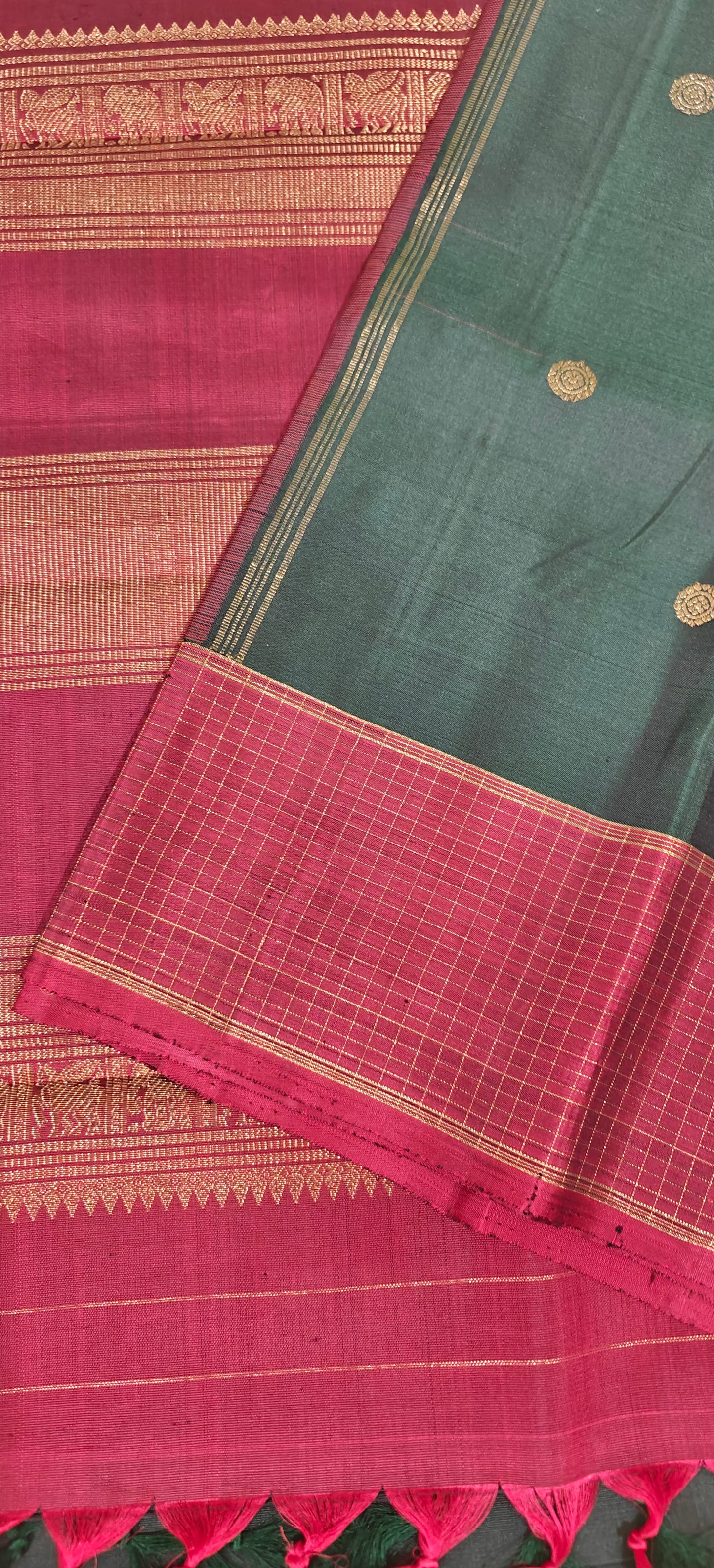 Bottle Green and Maroon Kanjivaram Saree | 3-gram Zari.