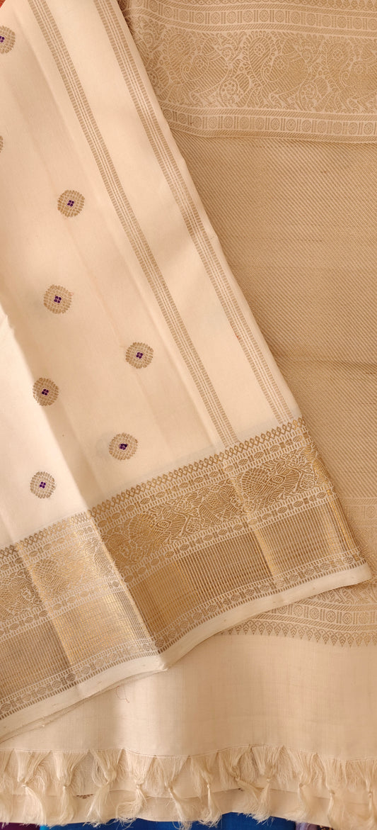 Monotone Cream Kanjivaram silk saree | 3g zari