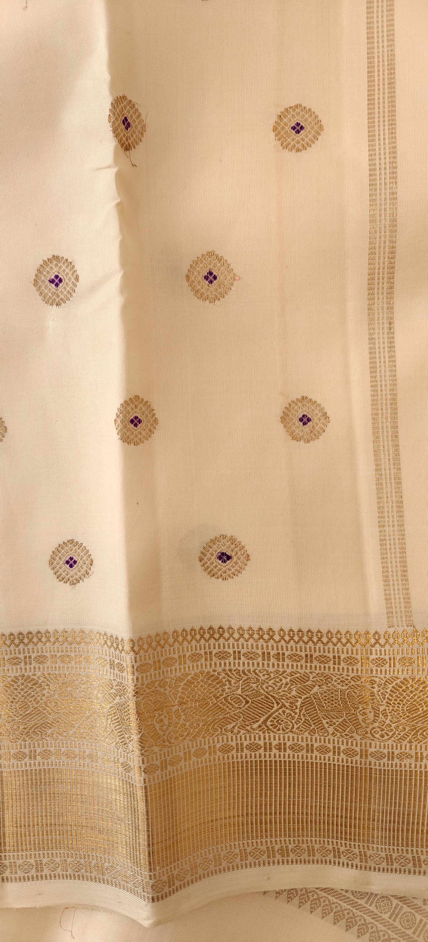 Monotone Cream Kanjivaram silk saree | 3g zari