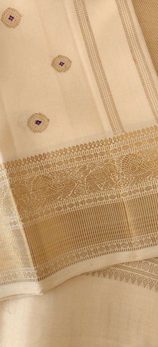 Monotone Cream Kanjivaram silk saree | 3g zari
