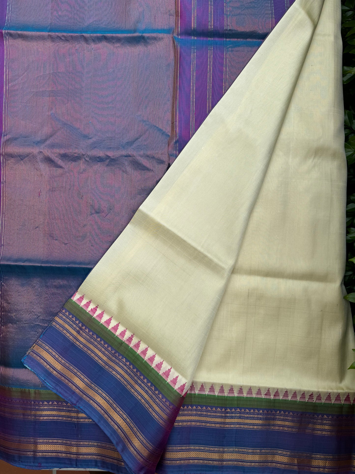 White and Violet Silk Gadwal saree