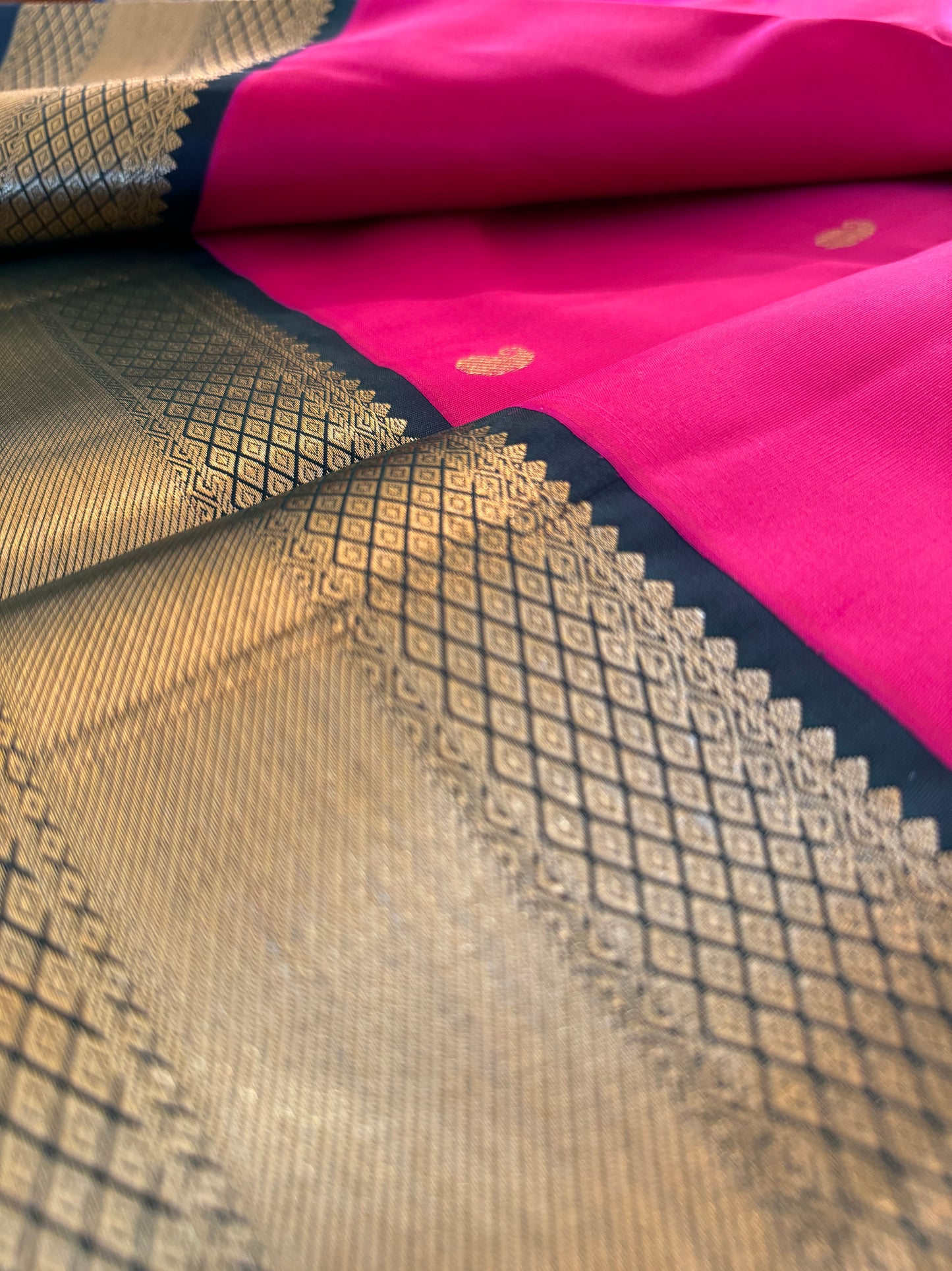 Lotus Pink with dark Green  - Kanjivaram Silk Saree