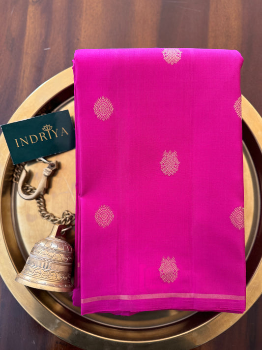 Magenta Borderless - Kanjivaram Silk Saree