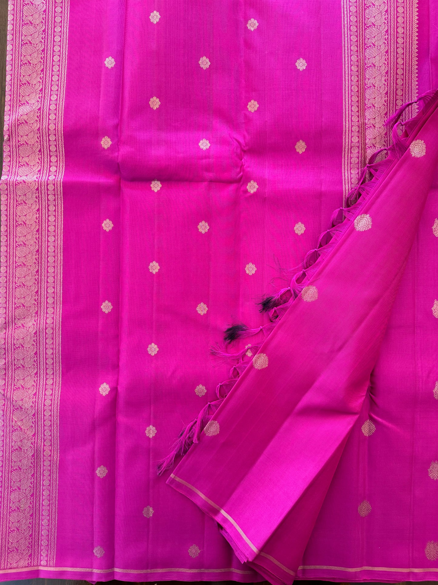 Magenta Borderless - Kanjivaram Silk Saree