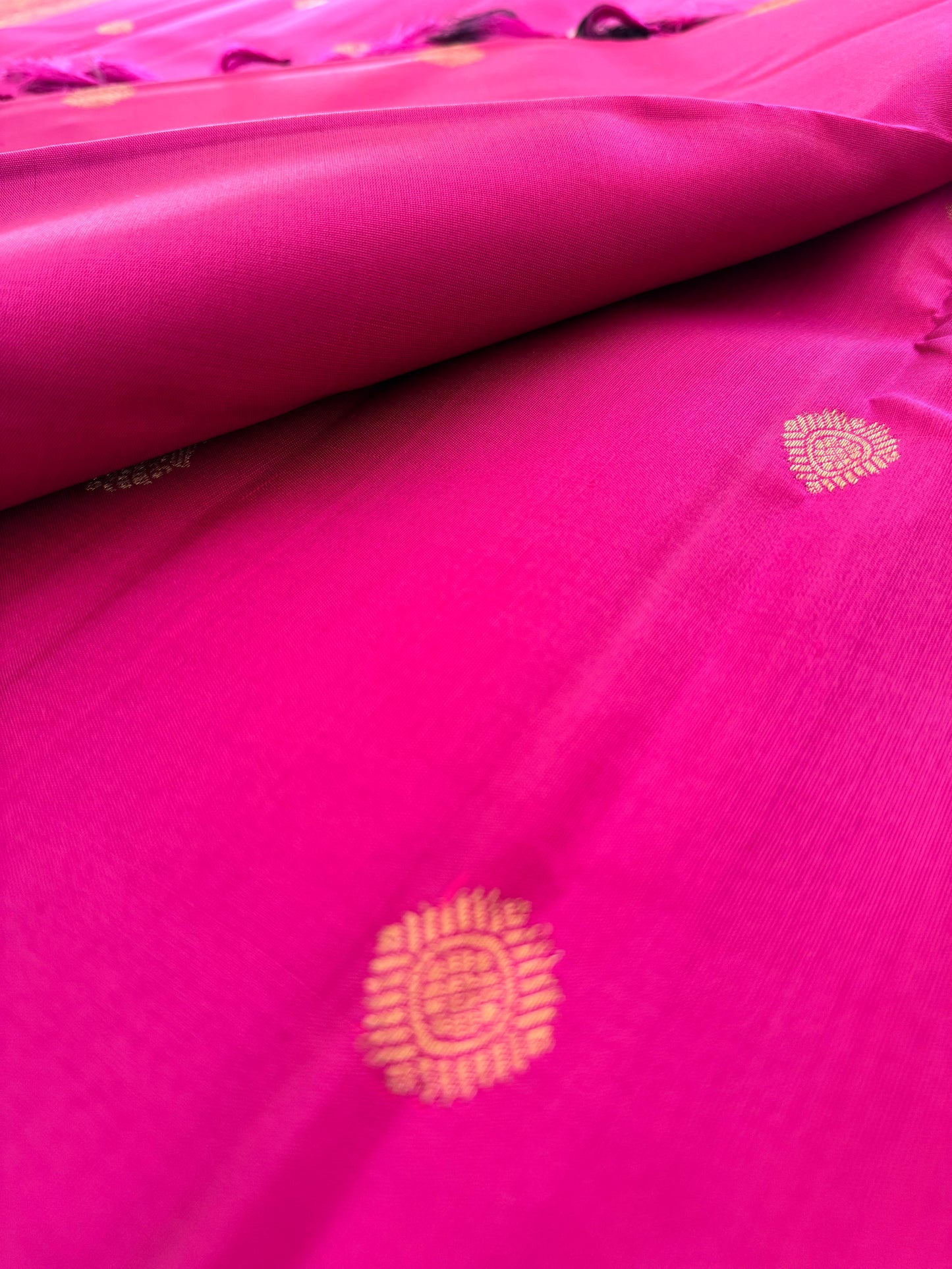 Magenta Borderless - Kanjivaram Silk Saree