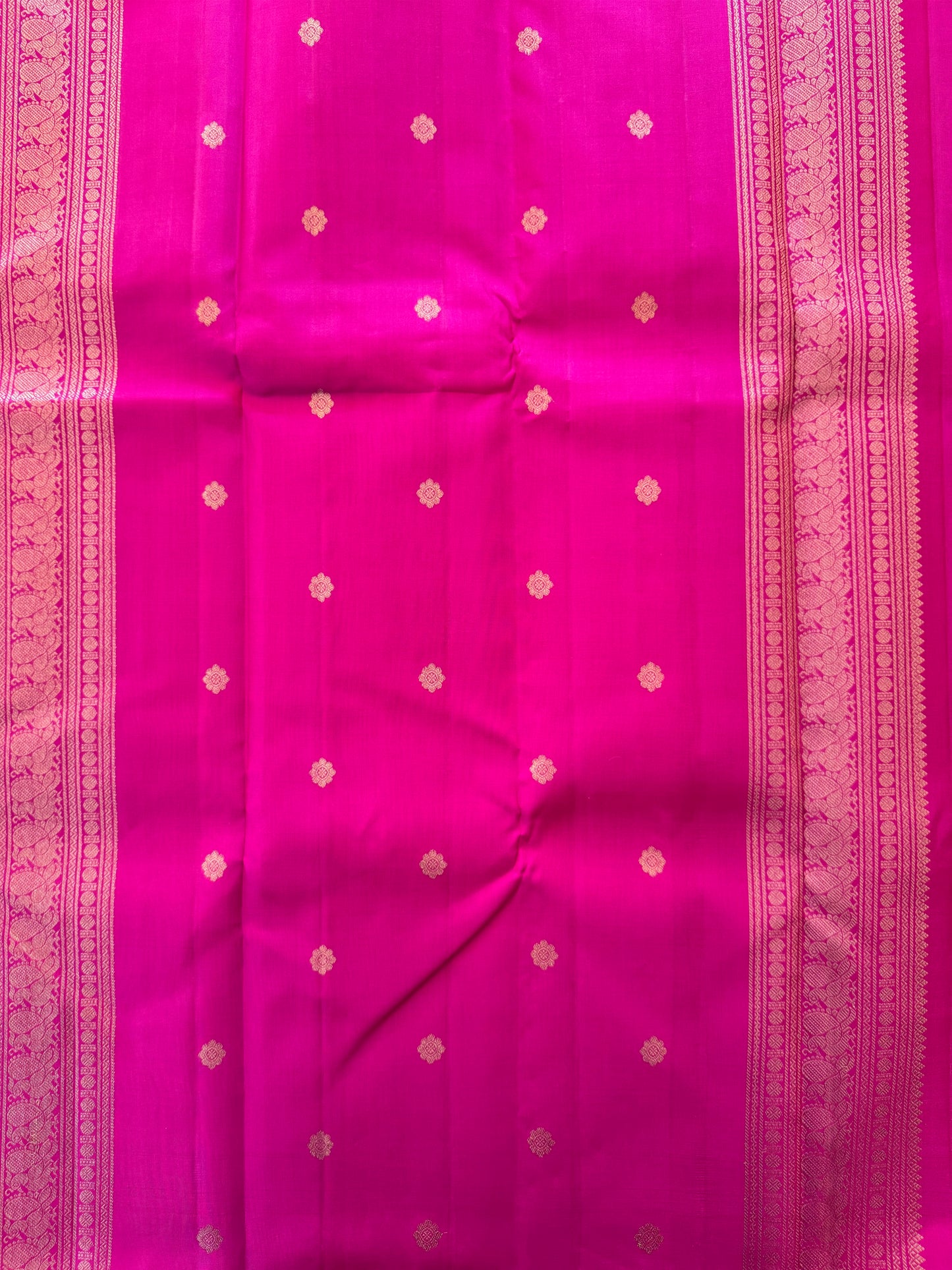 Magenta Borderless - Kanjivaram Silk Saree