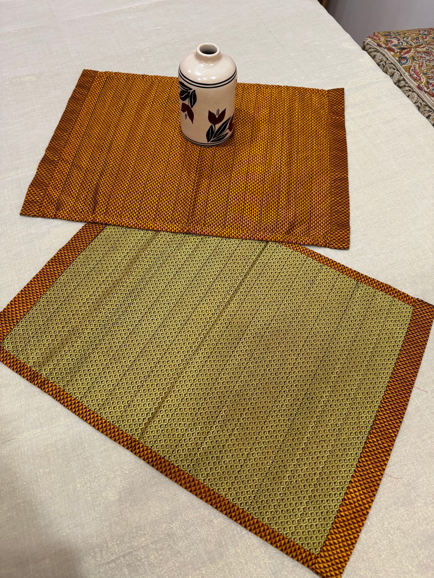 Reversible Silk Place Mat (Set of 2)