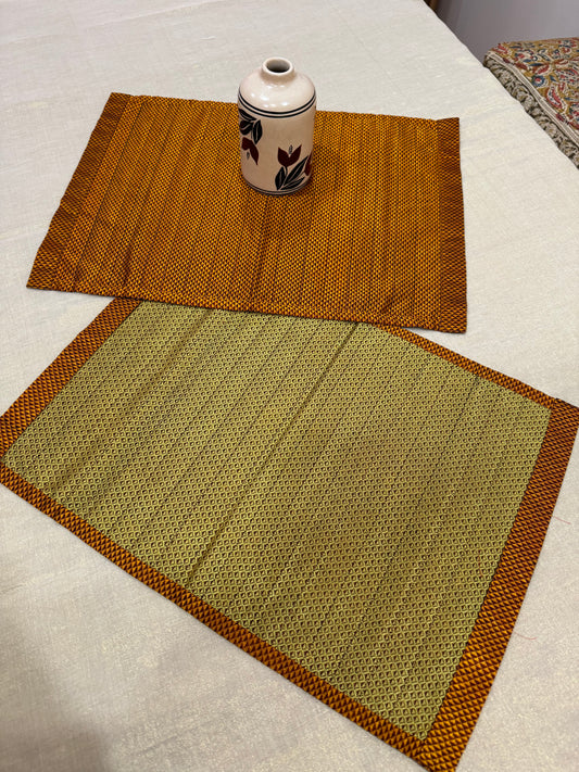 Reversible Silk Place Mat (Set of 2)