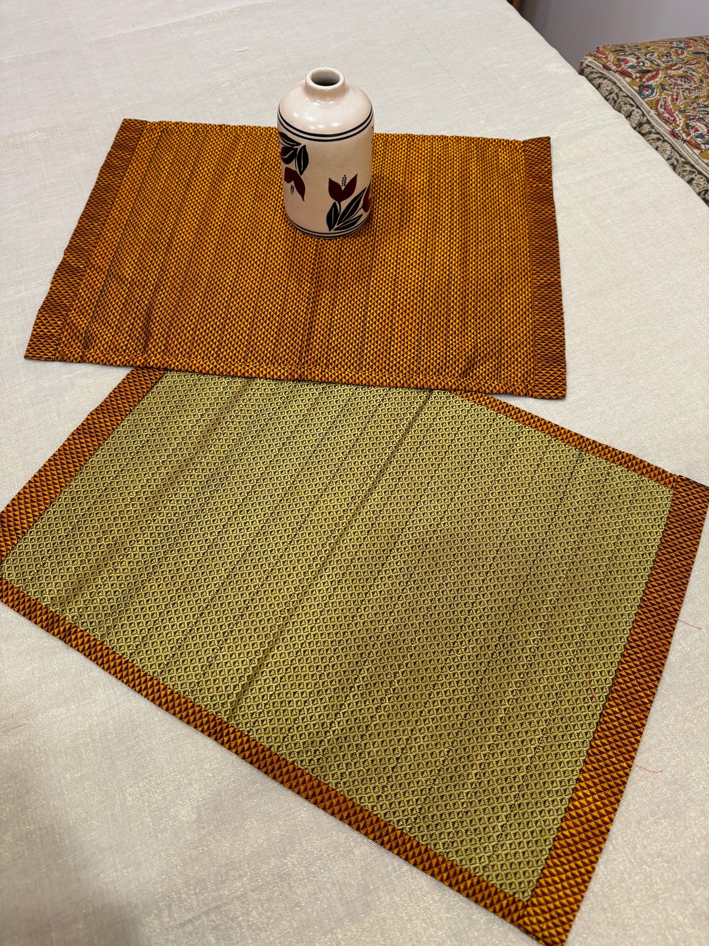 Reversible Silk Place Mat (Set of 2)