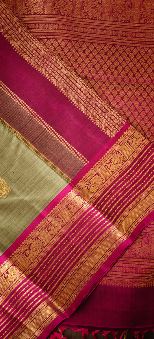 Elaichi Green and Magenta  Kanjivaram Saree | 3-gram Zari