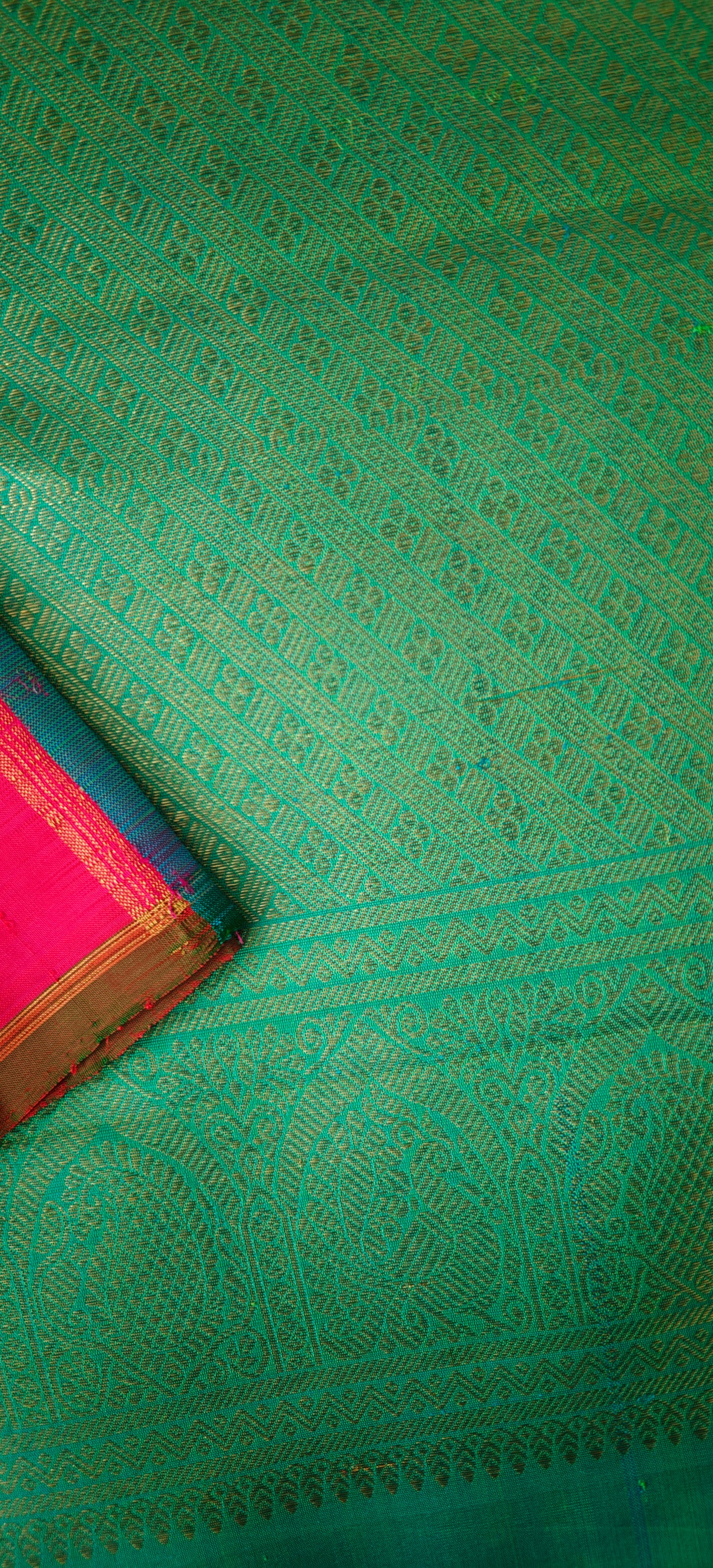 Pink and Blue Borderless Kolam Handwoven Kanjivaram Silk Sari