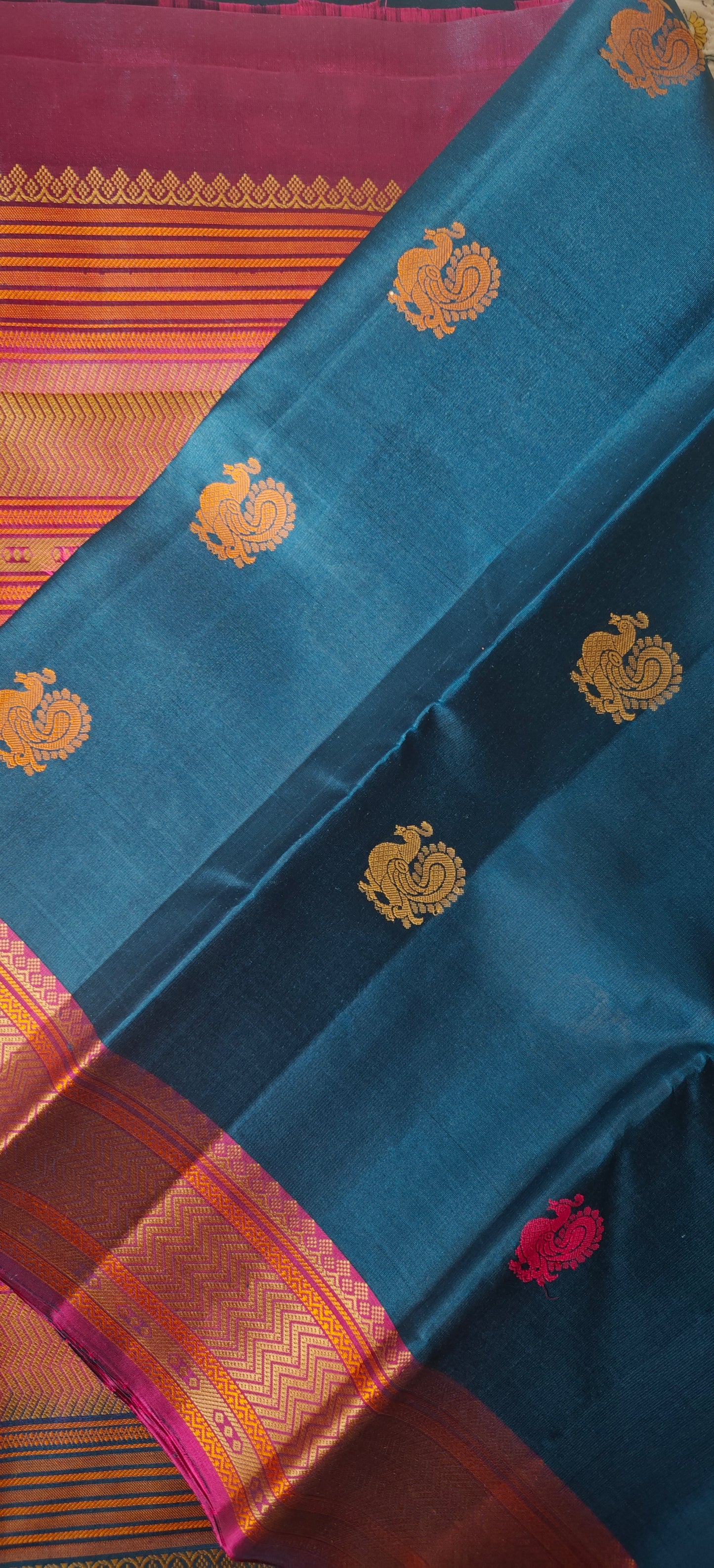 Sapphire & Magenta No Zari Handwoven Kanjivaram