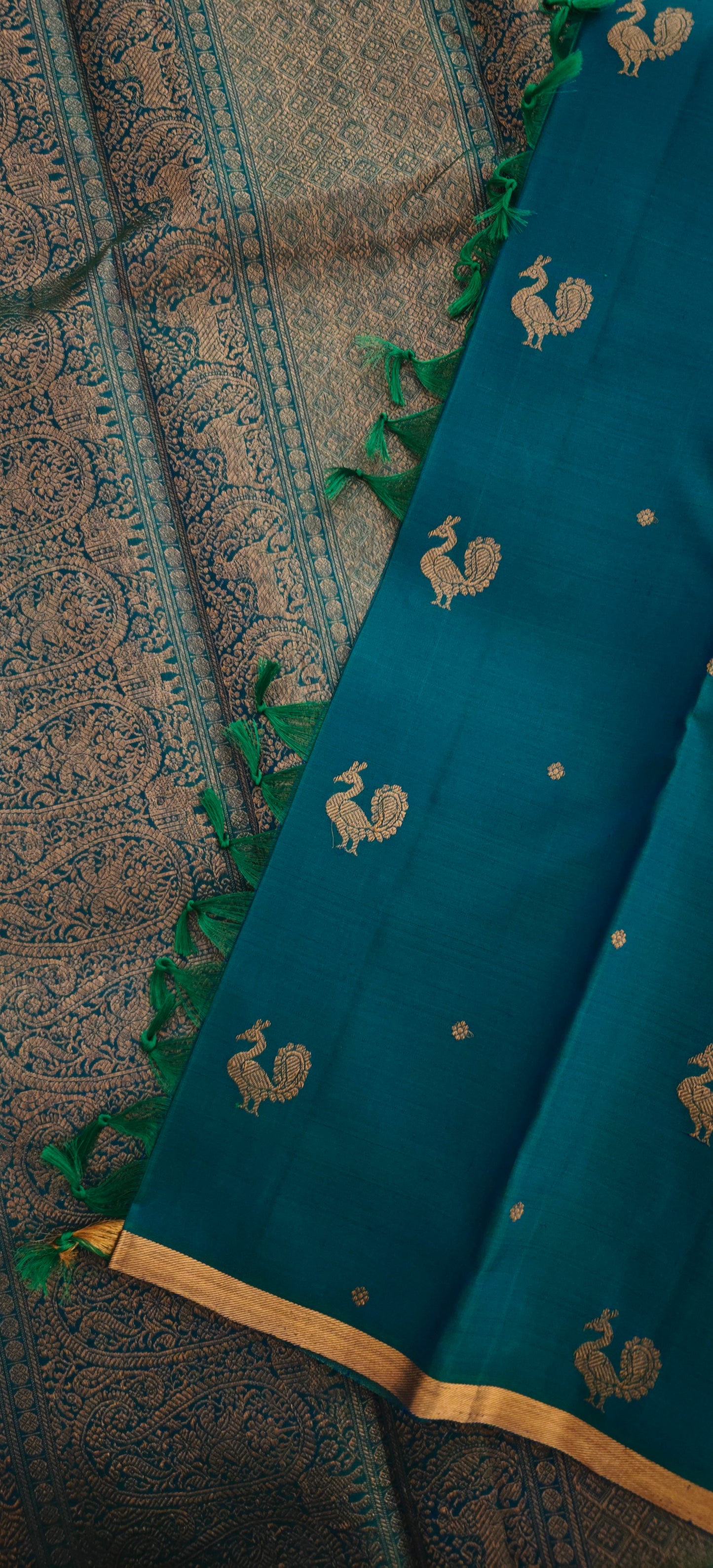 Golden Peacock  borderless-Kanjivaram Silk Sari