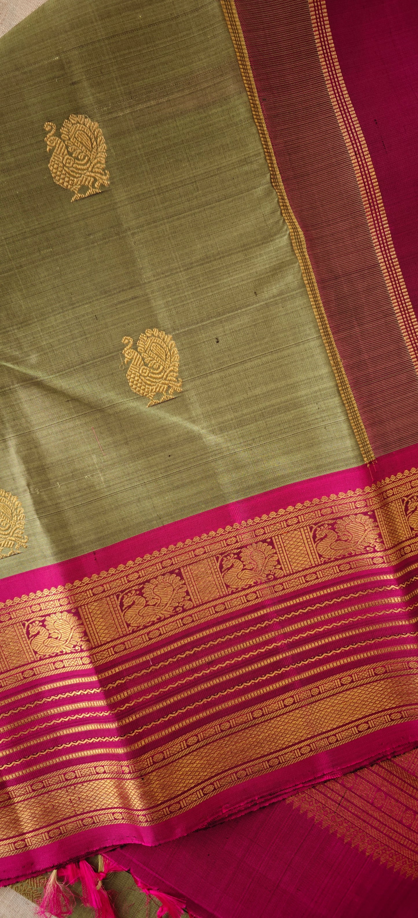 Elaichi Green and Magenta  Kanjivaram Saree | 3-gram Zari
