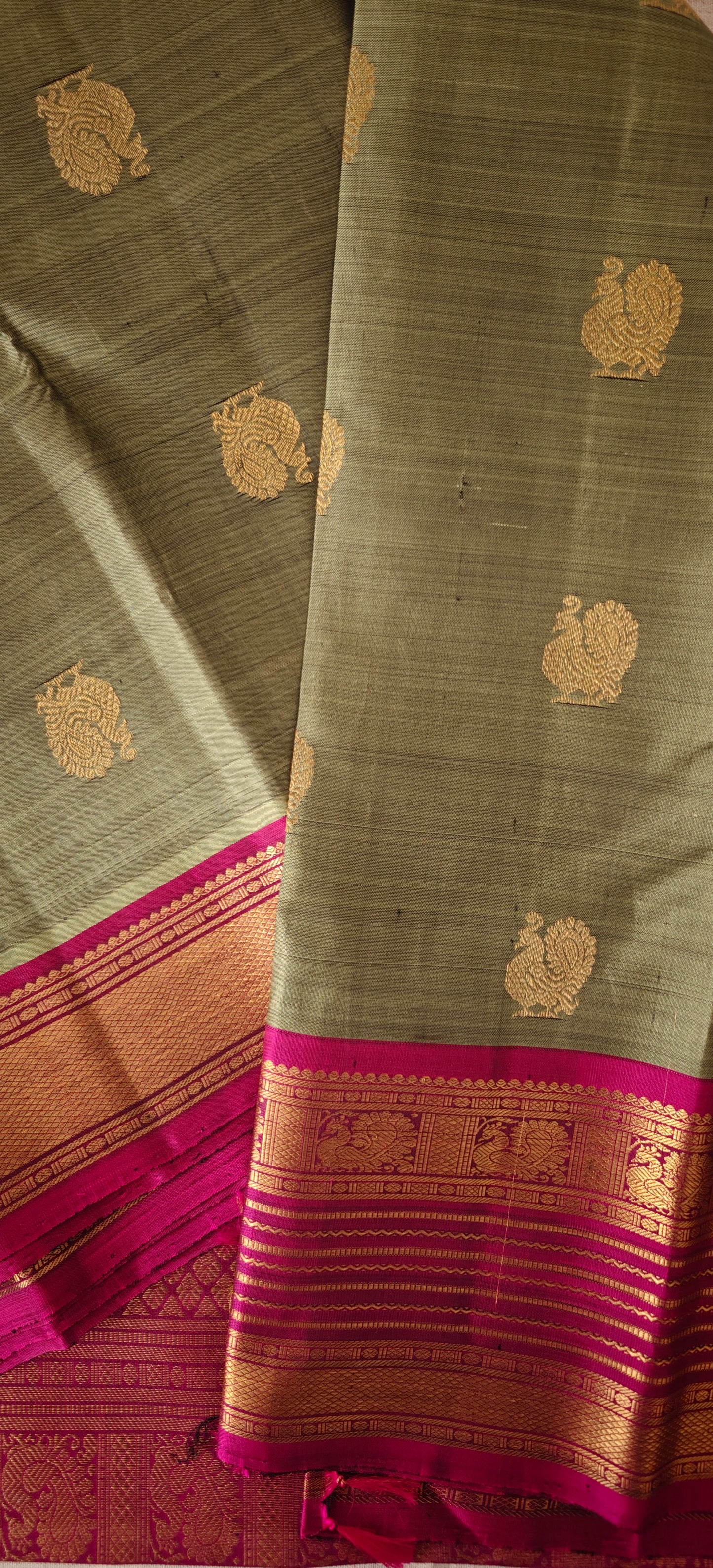 Elaichi Green and Magenta  Kanjivaram Saree | 3-gram Zari