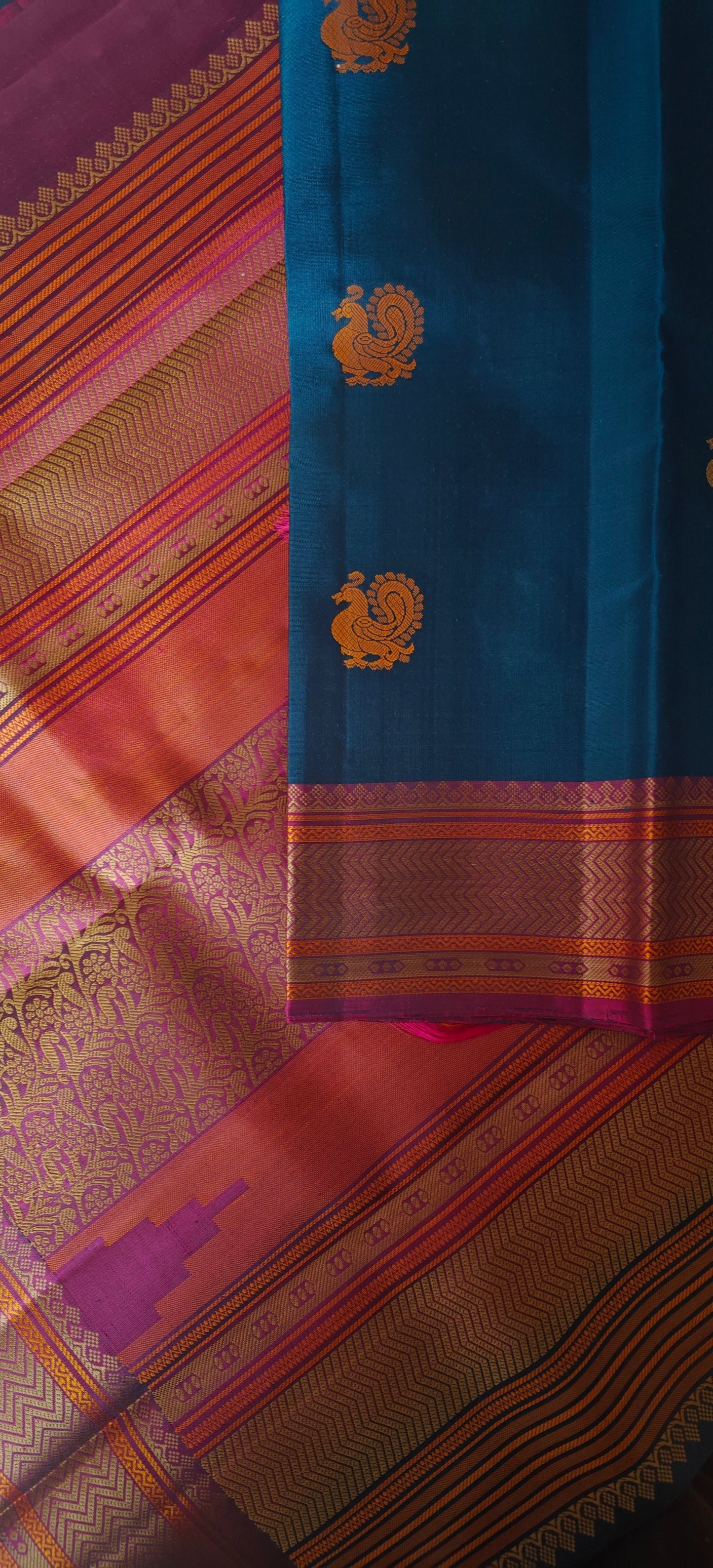Sapphire & Magenta No Zari Handwoven Kanjivaram