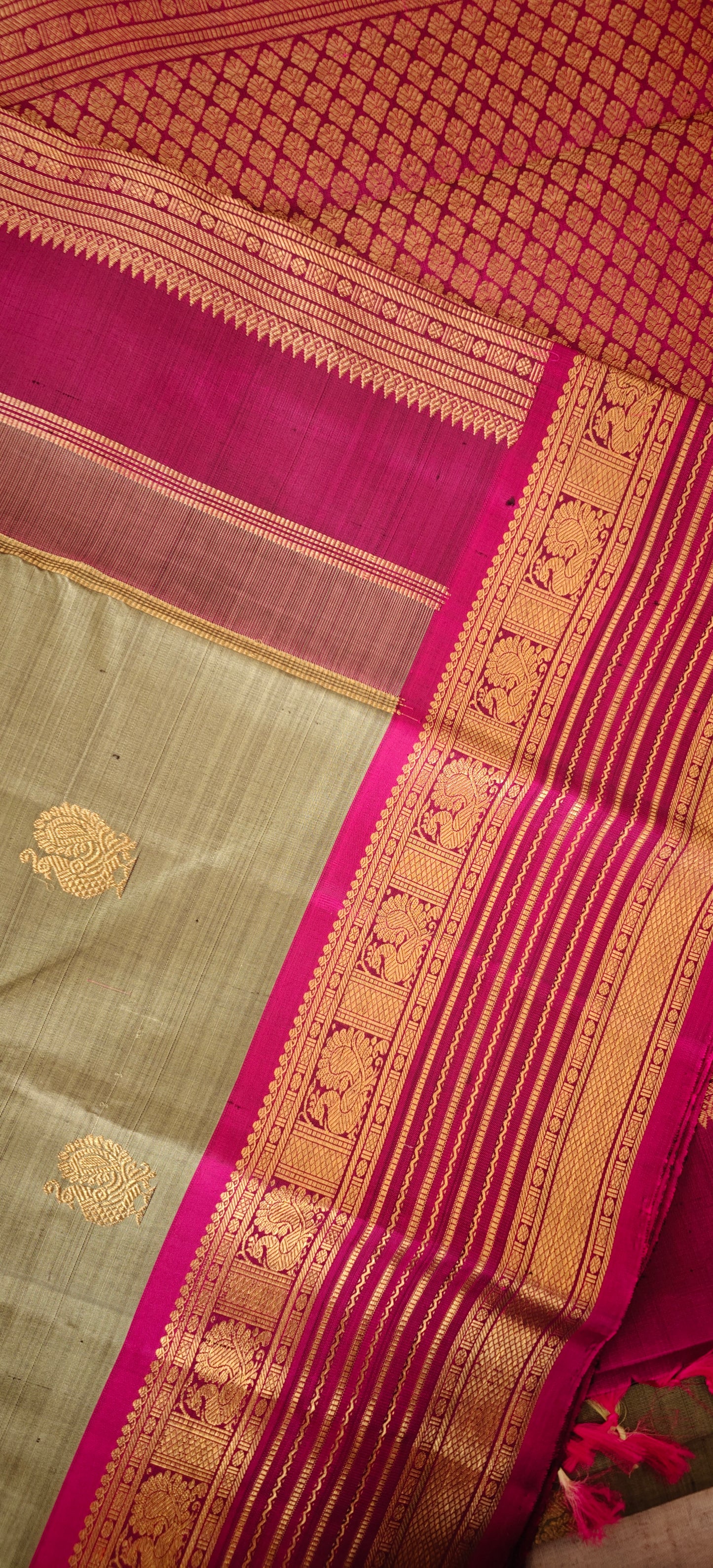 Elaichi Green and Magenta  Kanjivaram Saree | 3-gram Zari