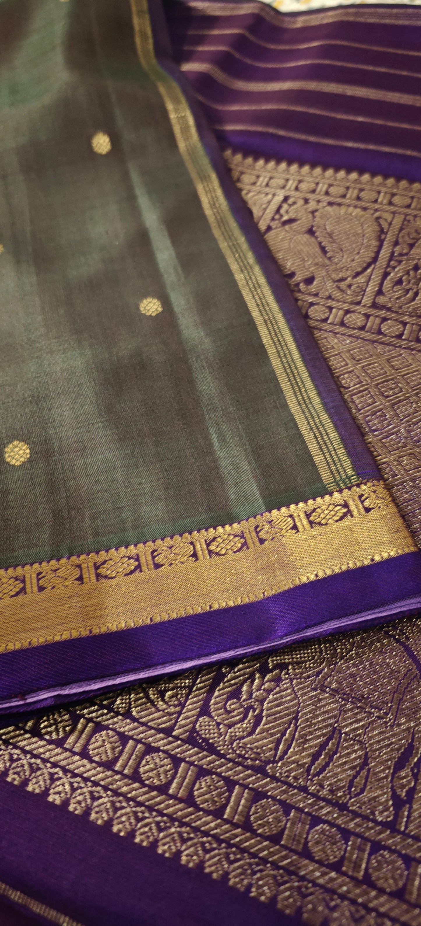 Dark green and Violet small border kanjivaram