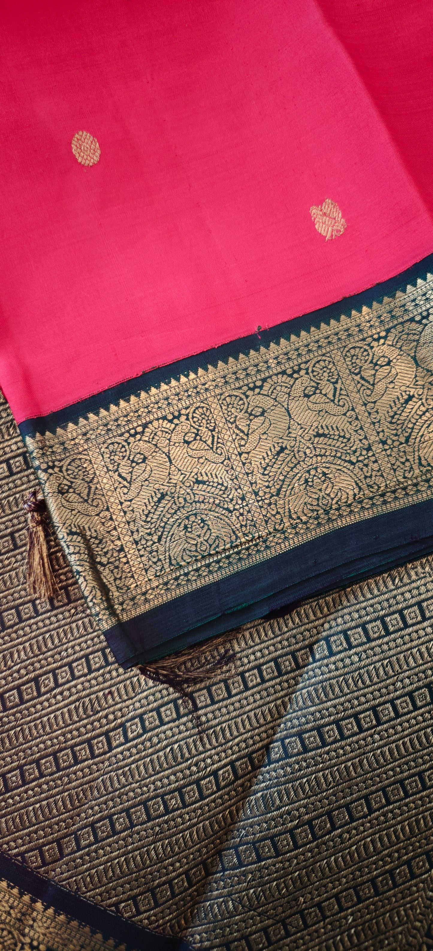 Chilli Red and Bottle Green- Kanjivaram silk saree