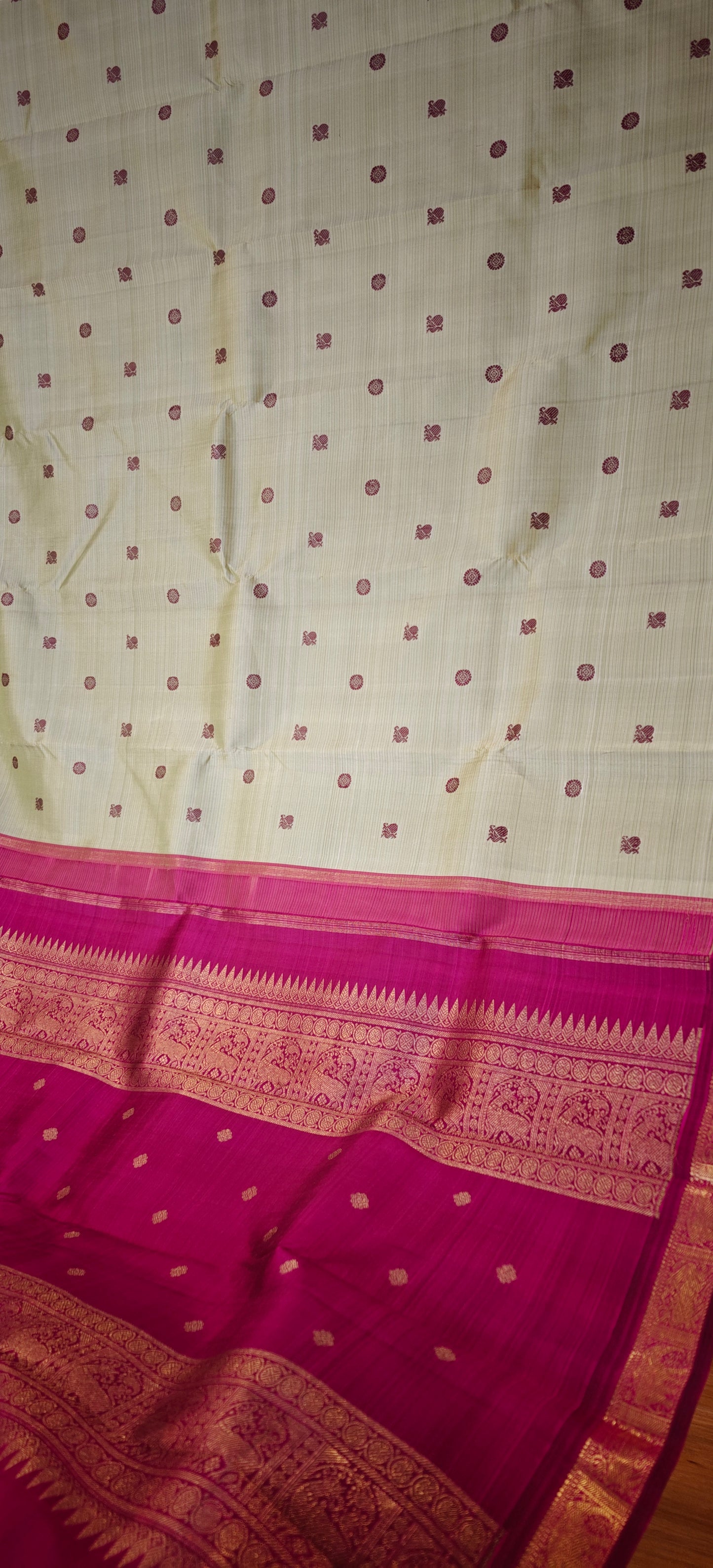 Elachi green and Magenta kanjivaram silk saree