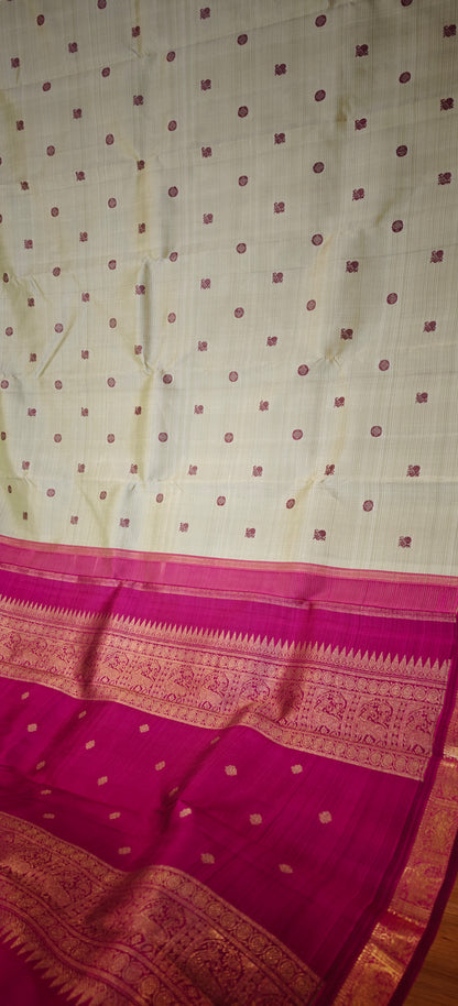 Elachi green and Magenta kanjivaram silk saree