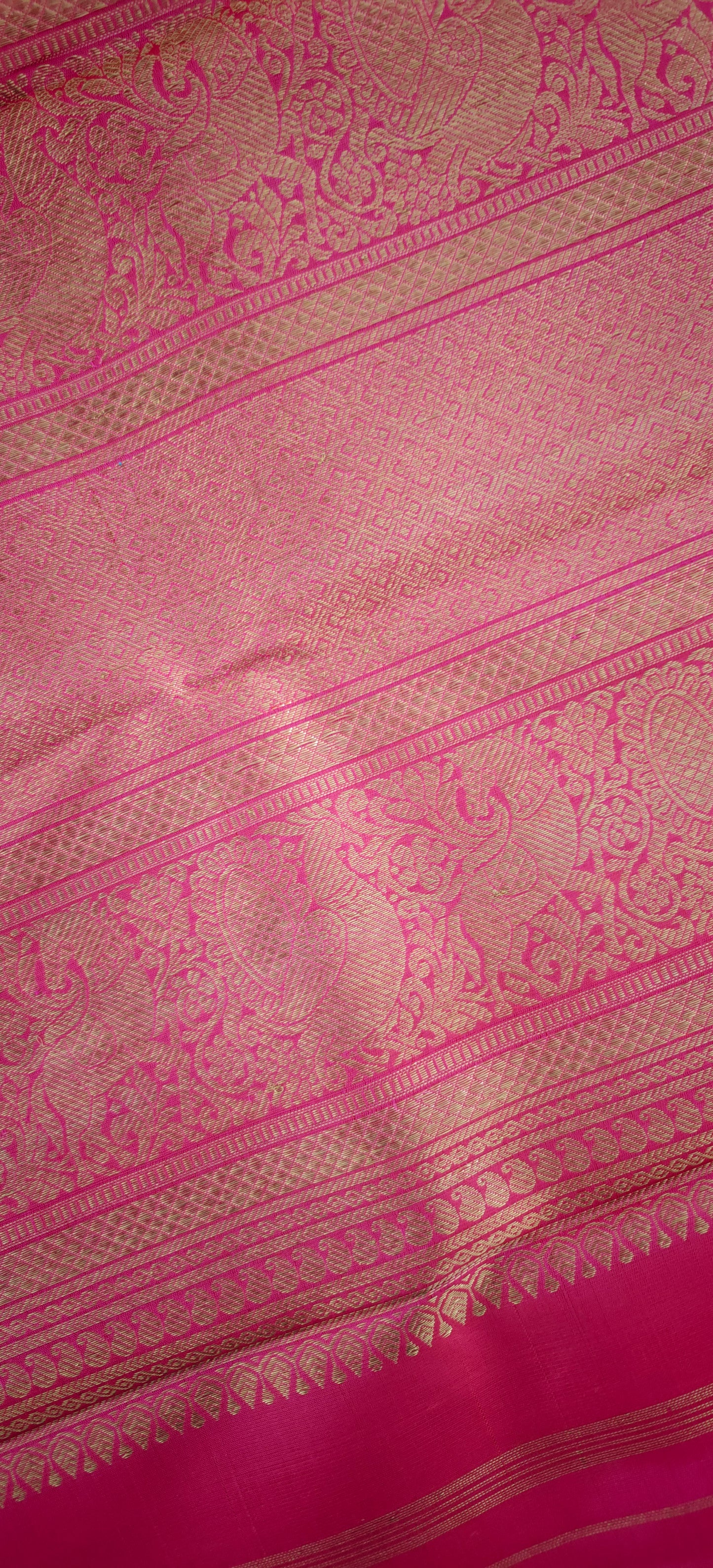 Kesar Orange and Rani Pink Handwoven Kanjivaram Silk Sari