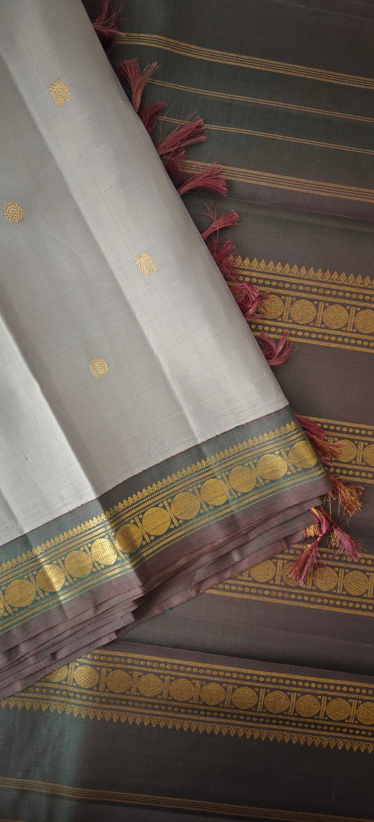 Grey and Green Kanjivaram Saree | 3-gram Zari