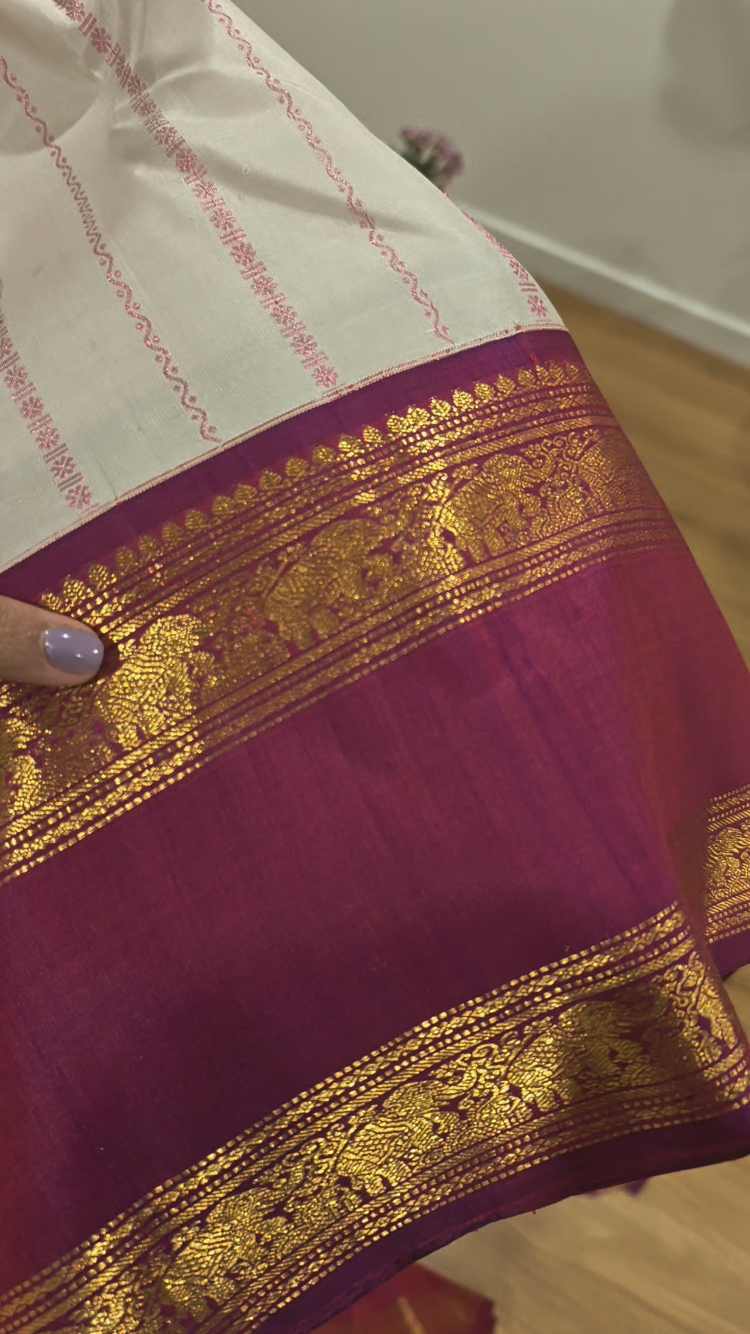 Cream with Magenta pink kanjivaram silk saree