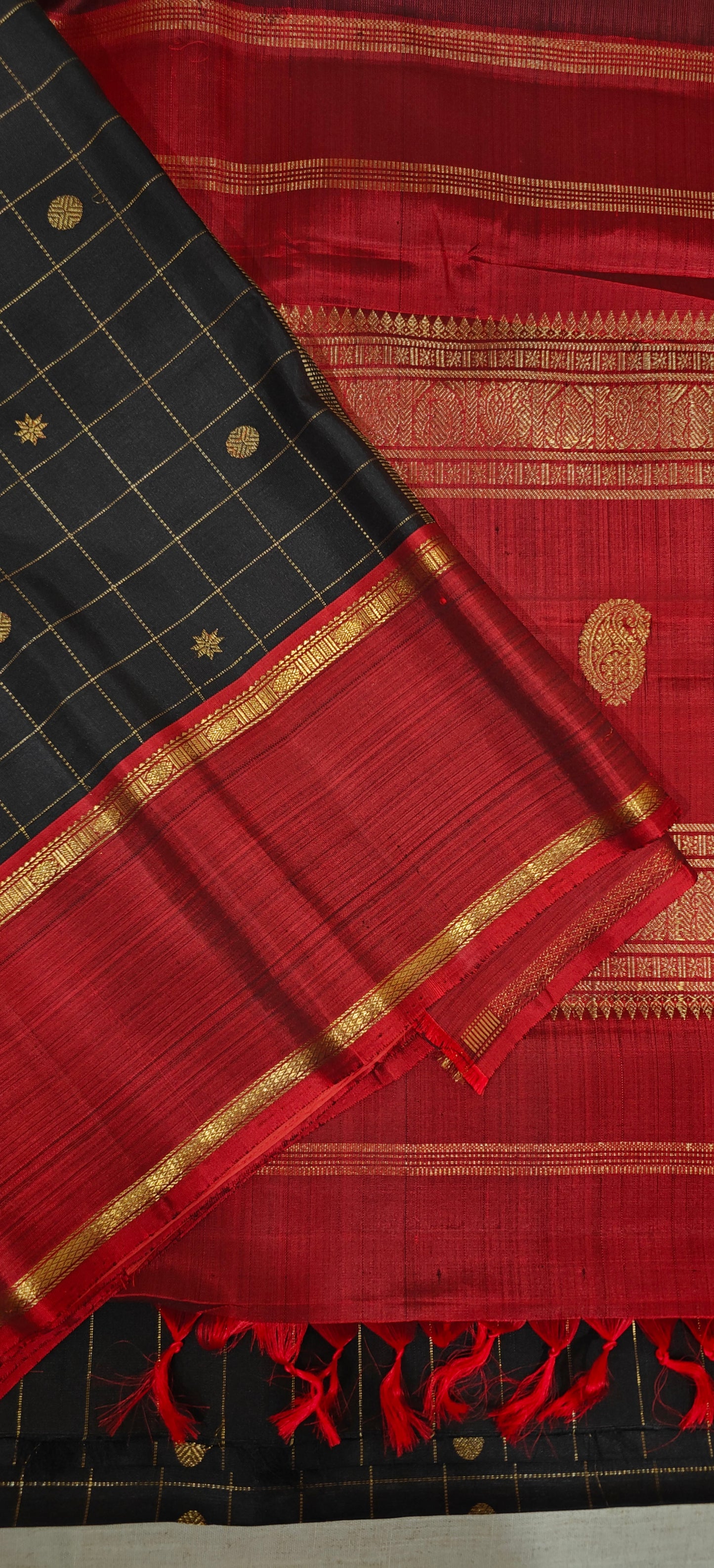 Black and Maroon Kanjivaram silk saree