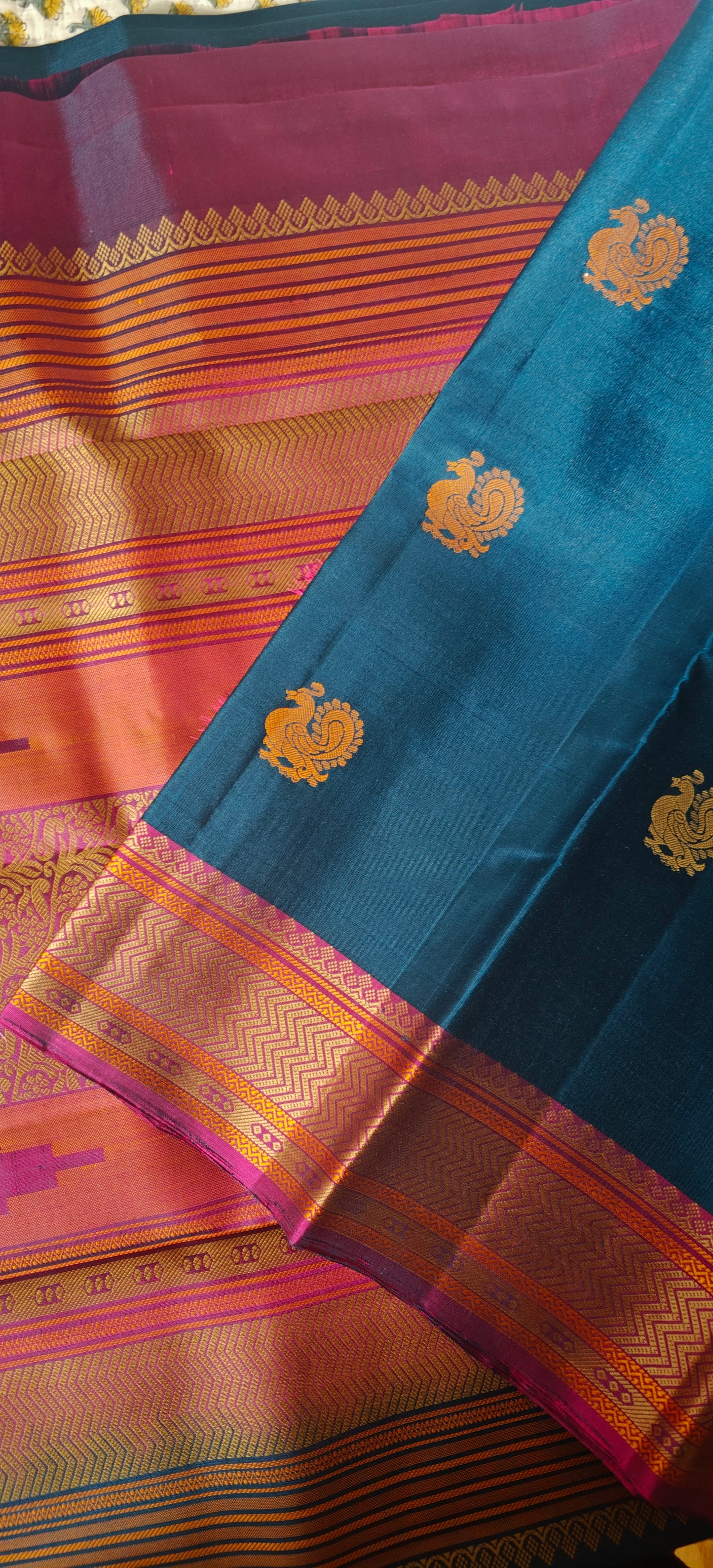 Sapphire & Magenta No Zari Handwoven Kanjivaram