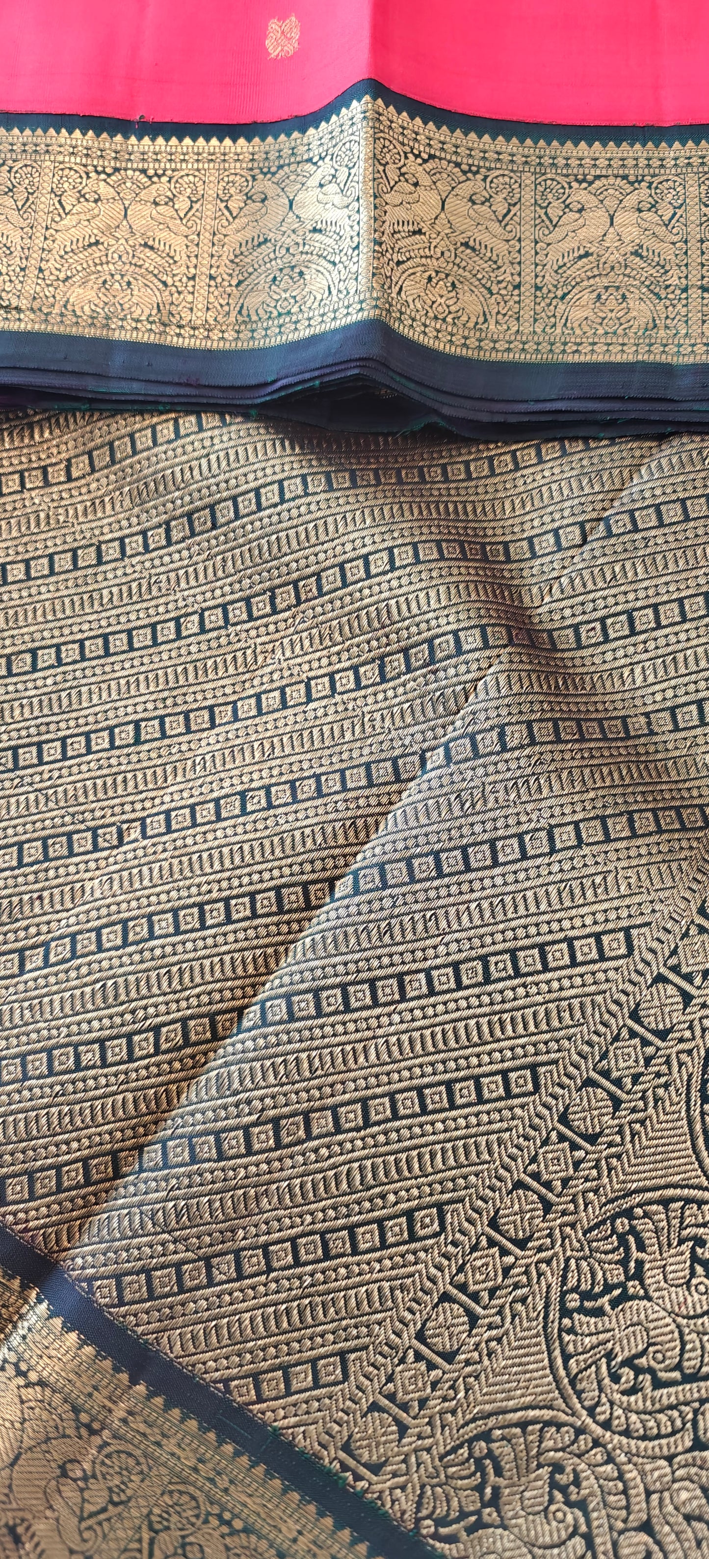 Chilli Red and Bottle Green- Kanjivaram silk saree