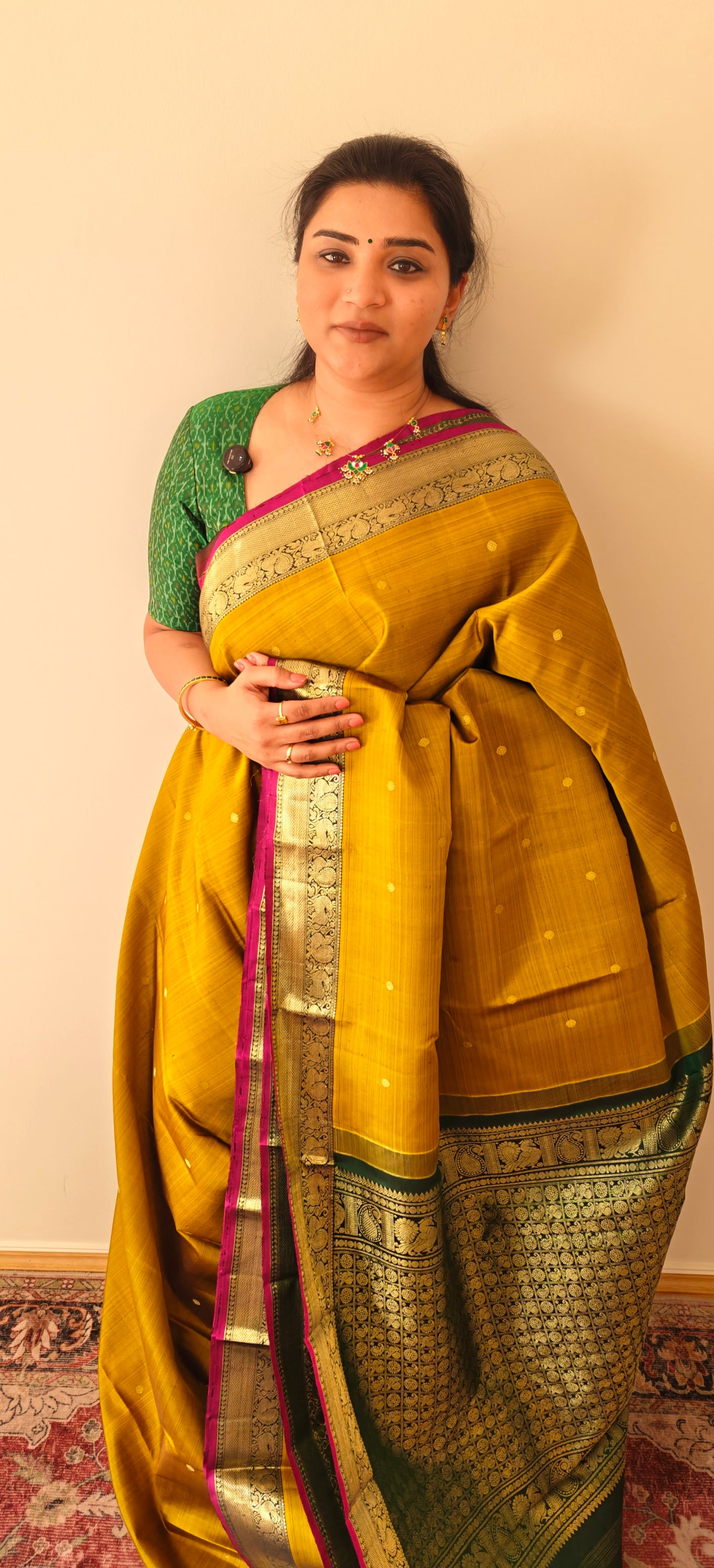 Mehandi Green body and bottle green border -Kanjivaram Silk Saree