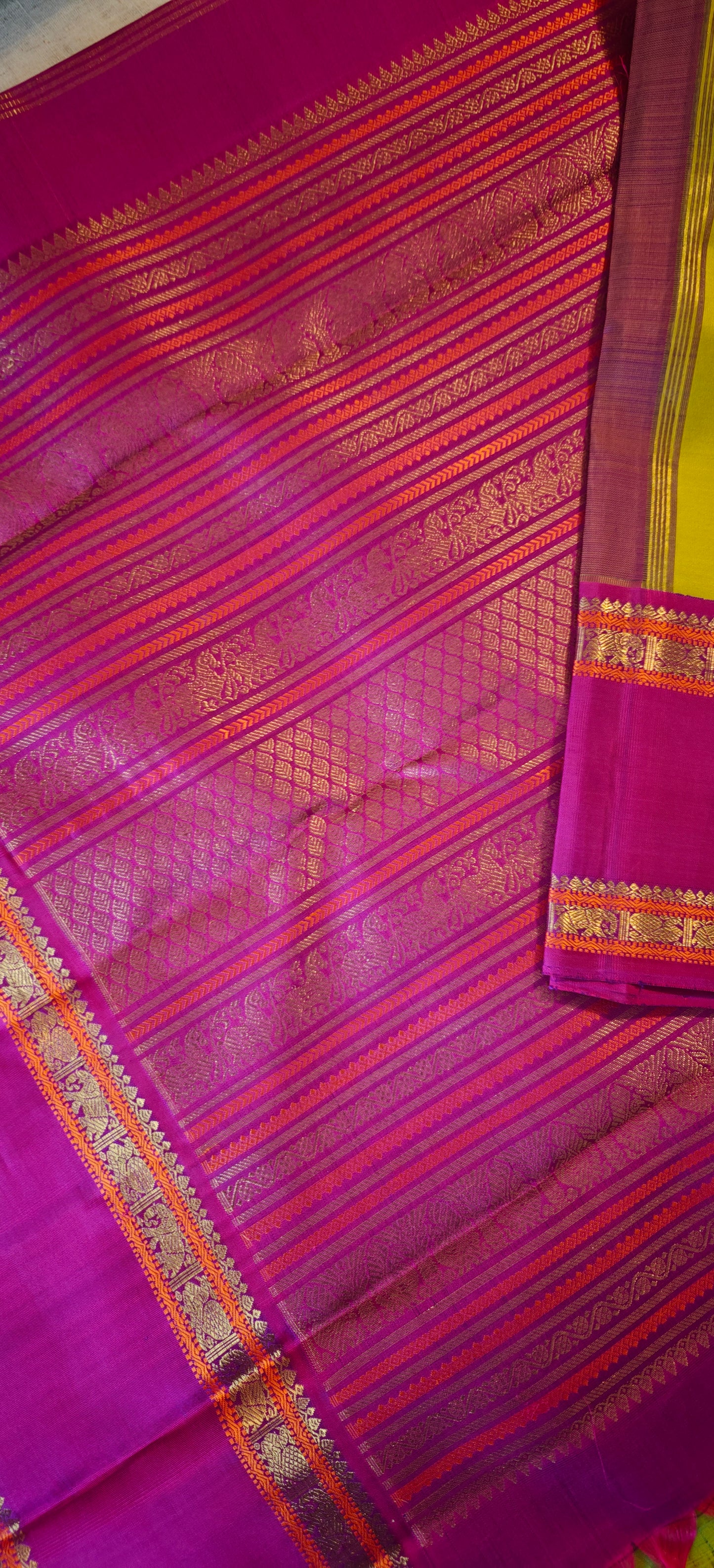 Sampangi green with purple