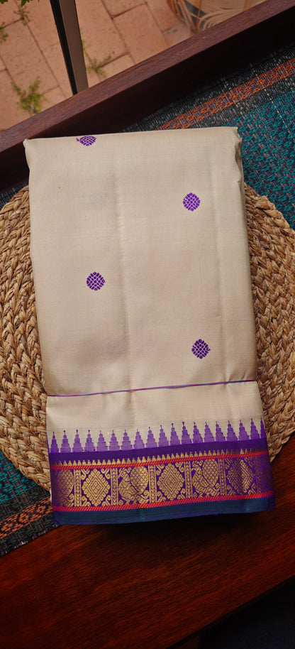 Cream and Magenta kanjivaram silk sari